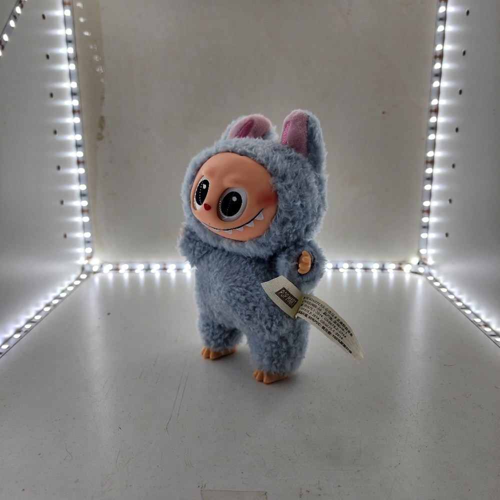 Labubu The Monsters Exciting Macaron Sea Salt Coconut | Vinyl Plush Pendant - Picture 3 of 16